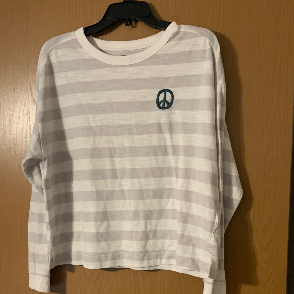 Old Navy White and Gray Striped Crop Top